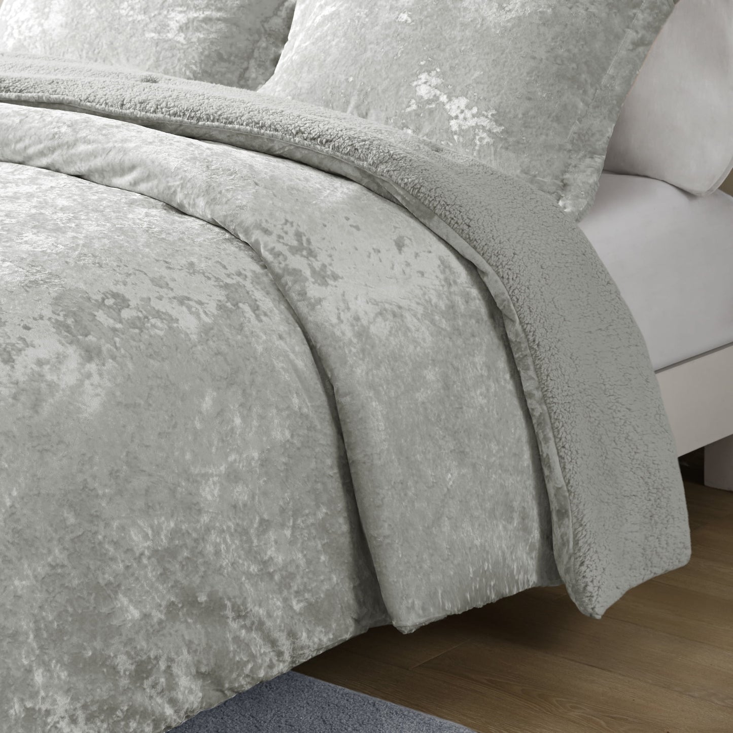 3 Piece Crushed Velvet Sherpa Bedding Set, Reversible Comforter Set