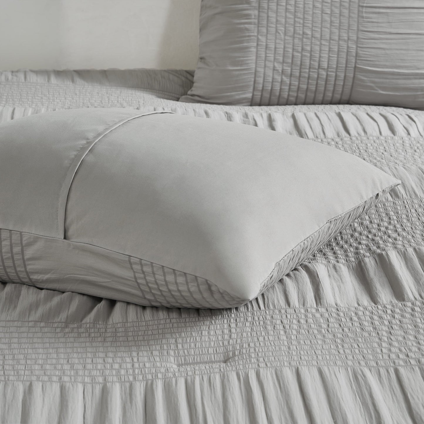 7-Piece Comforter Set with Bed Sheets, Grey