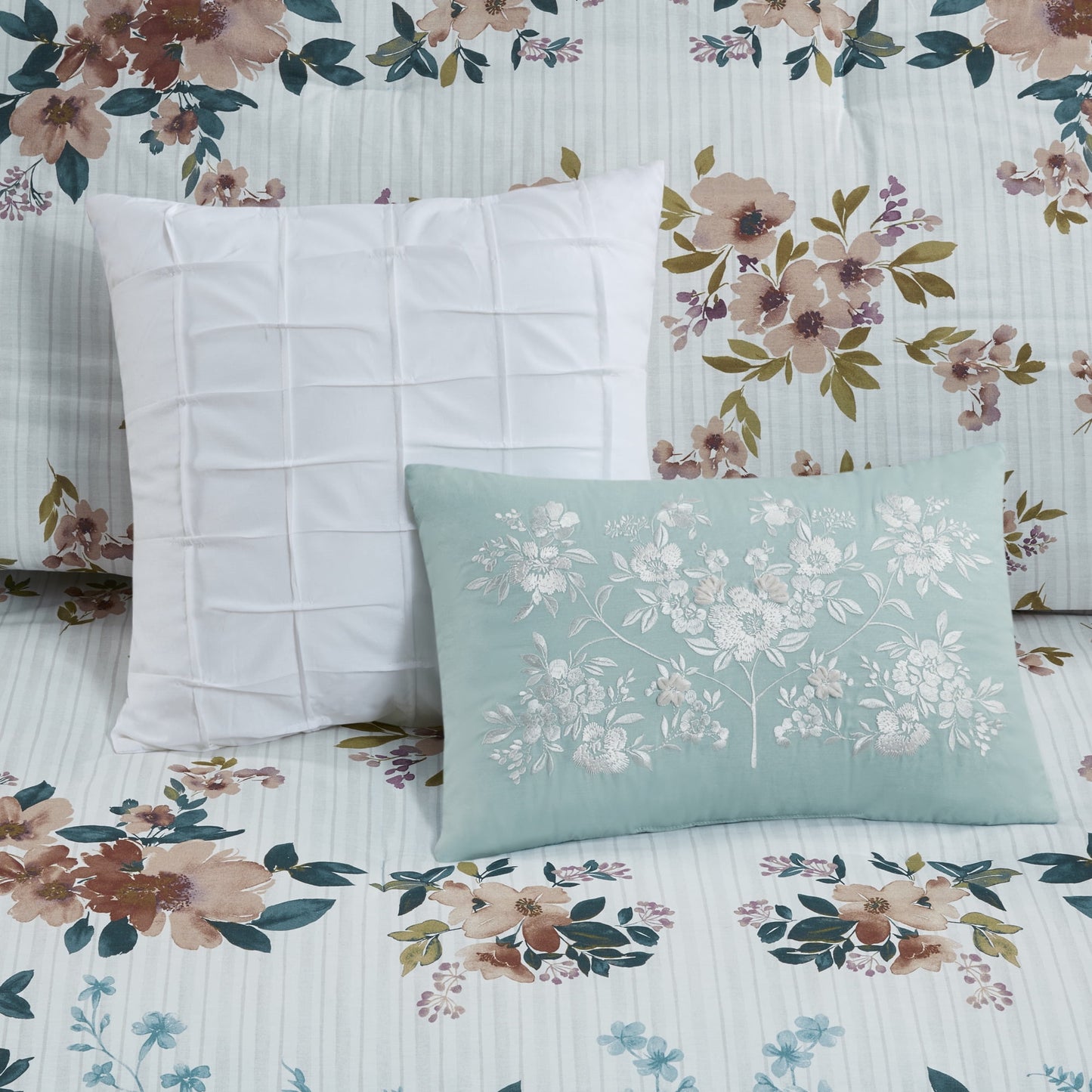 5 Piece Cotton Floral Comforter Set with Throw Pillows in Teal