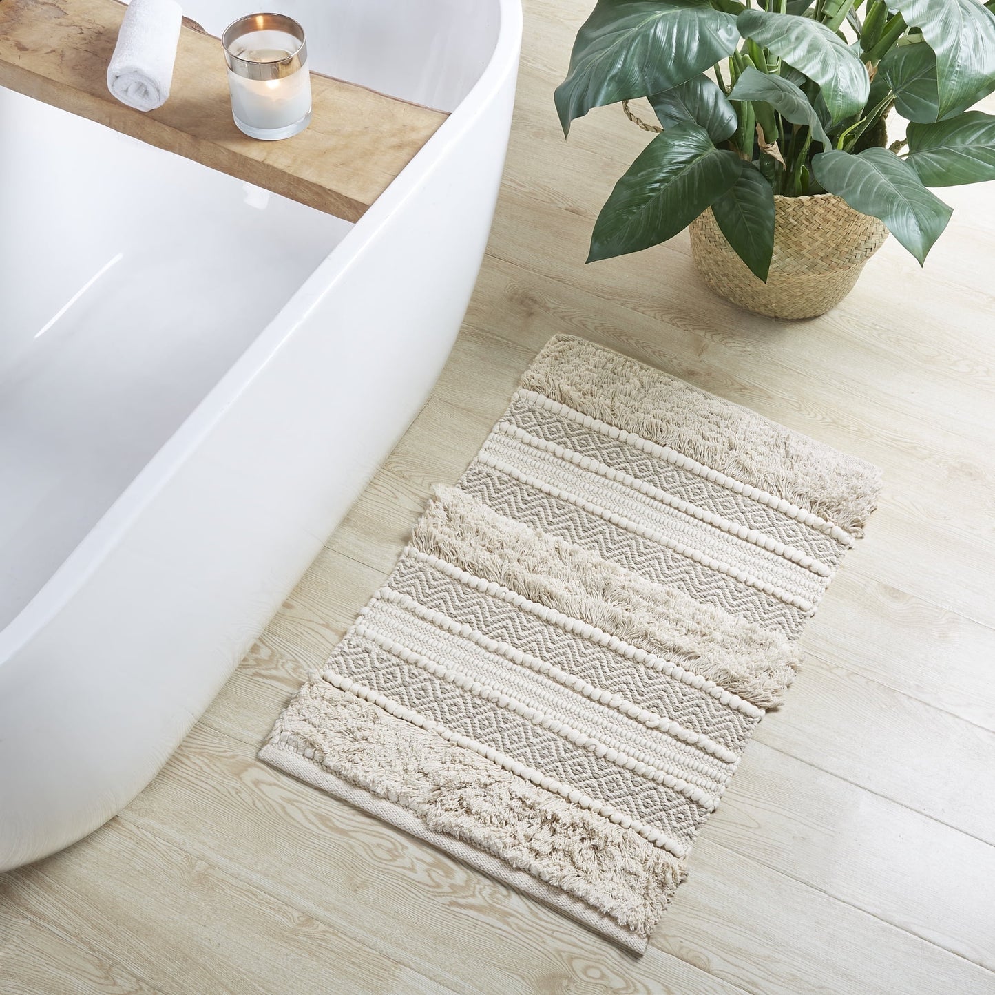 Hand-Woven Texture Stripe Bath Rug