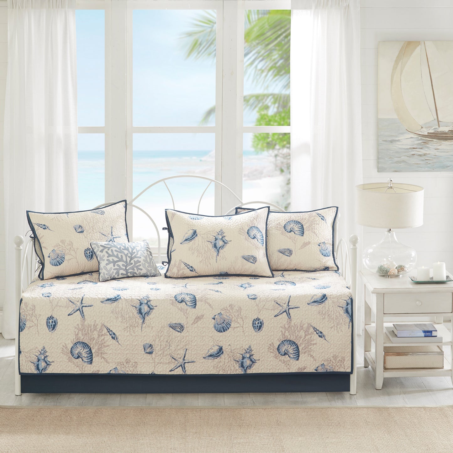 Reversible Scalloped Edge Daybed Cover Set