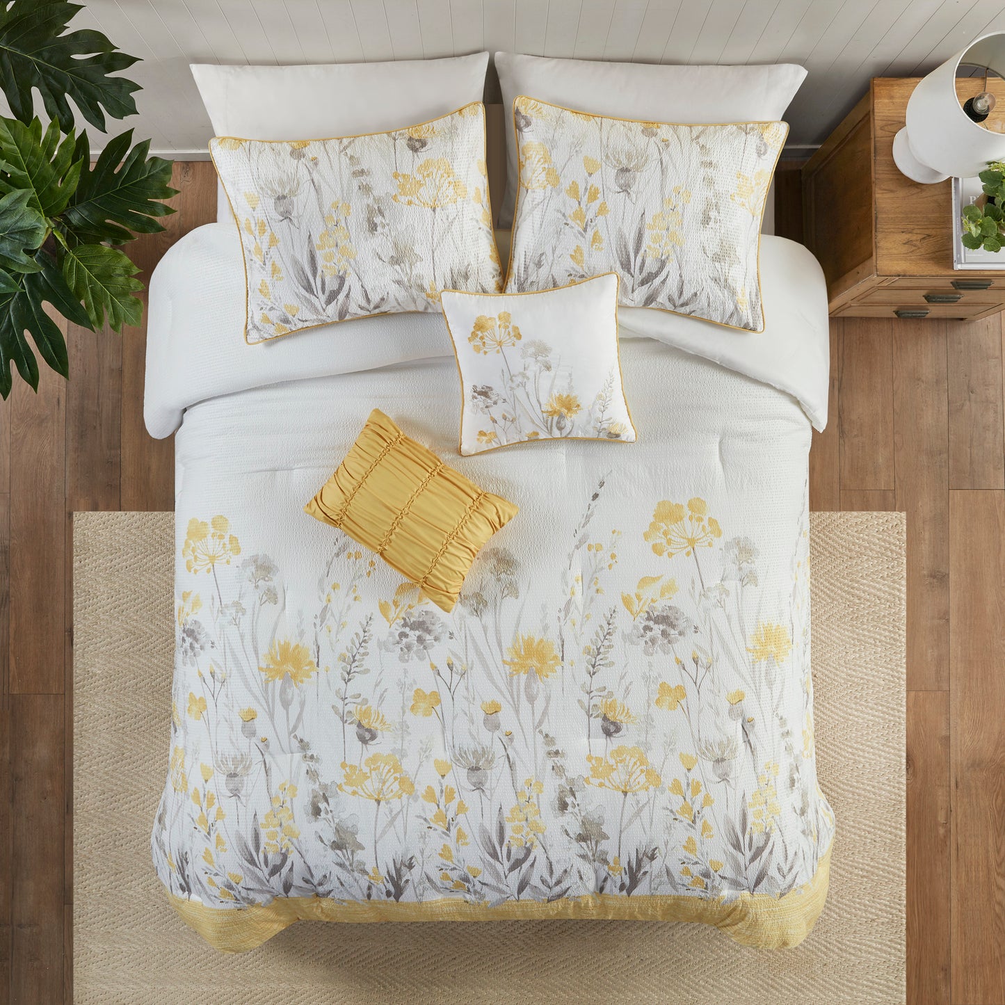 Floral Seersucker Comforter Set with Decor Pillows