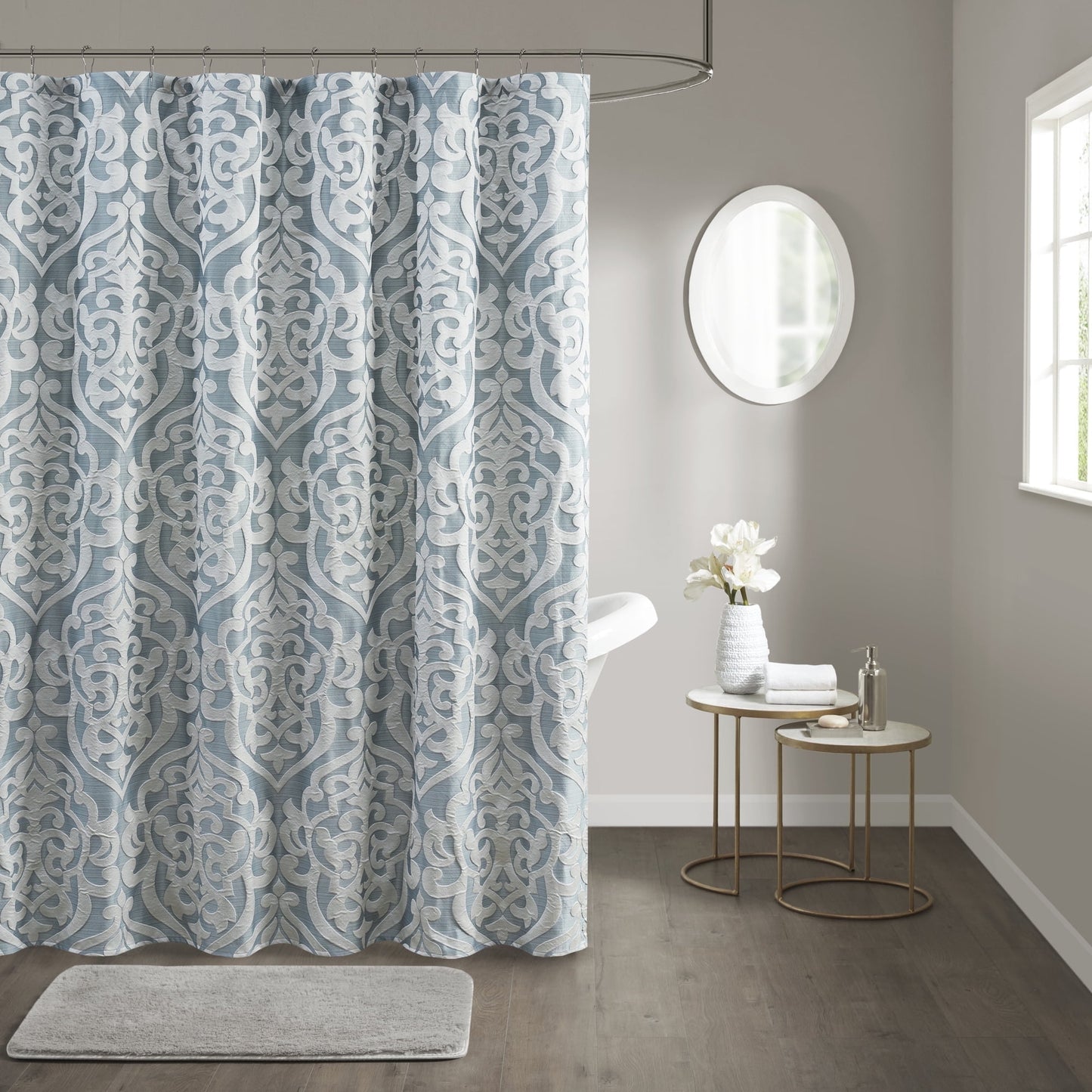 Jacquard Traditional Polyester Fabric Shower Curtain