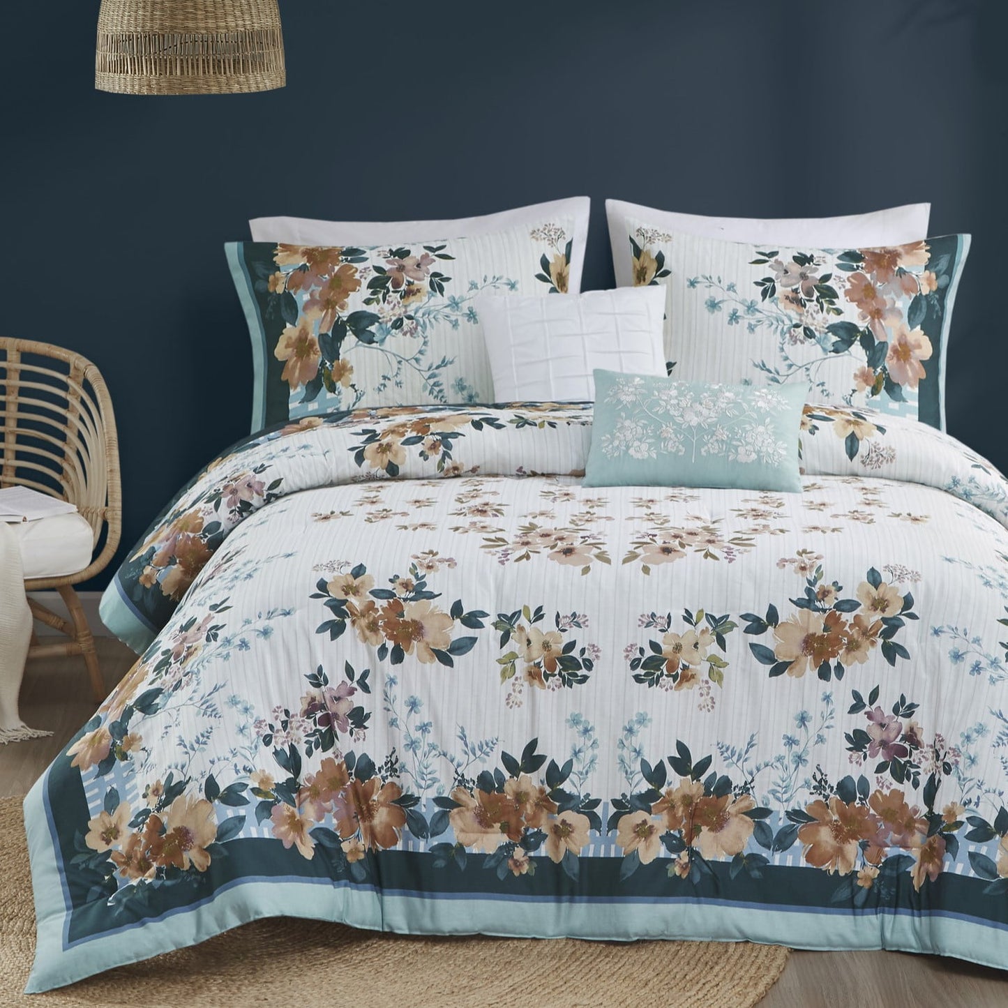 5 Piece Cotton Floral Comforter Set with Throw Pillows in Teal