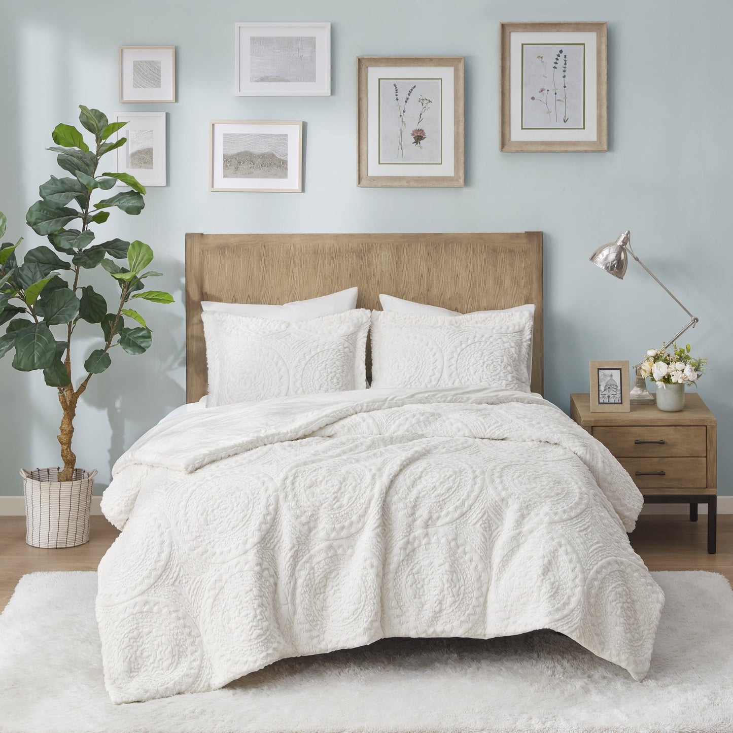 Full/Queen Embroidered Faux Fur Ultra Plush Duvet Cover Set - Ivory