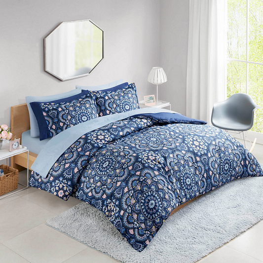Medallion pattern comforter with Sheet Set