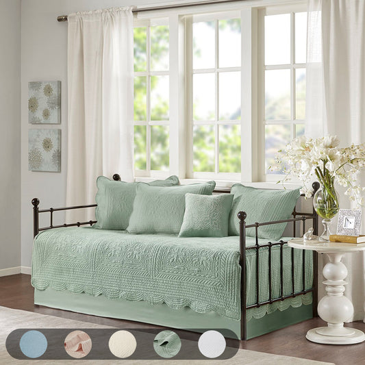 Reversible Scalloped Edge Daybed Cover Set