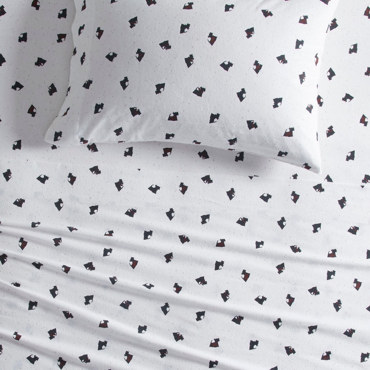 100 Percent Cotton Flannel Scottie Dogs Printed Sheet Set in Black/White