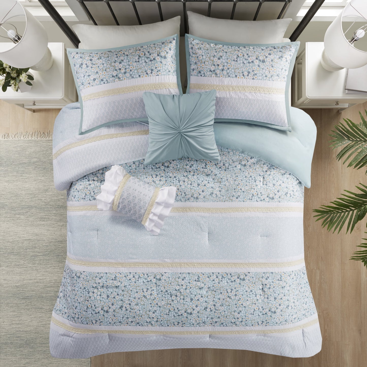 Floral Botanical Printed Seersucker Comforter Set with Throw Pillows