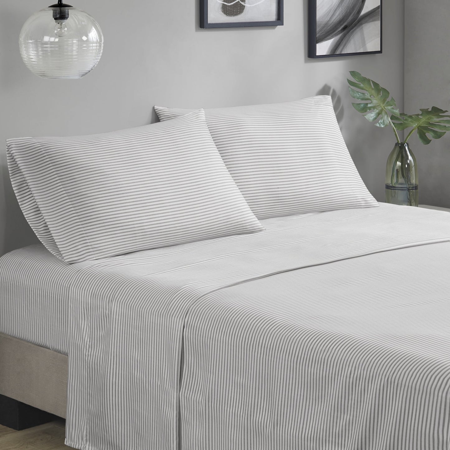 7 Piece Stripe Comforter Set Bed in a Bag Bedding Set for Dorm Room, Comforter Bed Set with Flat Sheet and Fitted Sheet