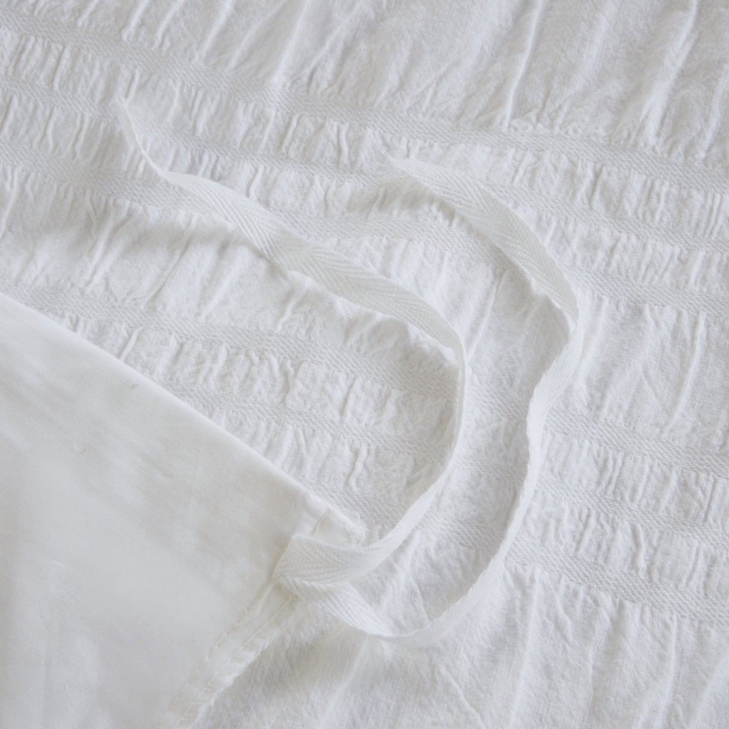 4 Piece Cotton Seersucker Duvet Cover Set, King/Cal King, White