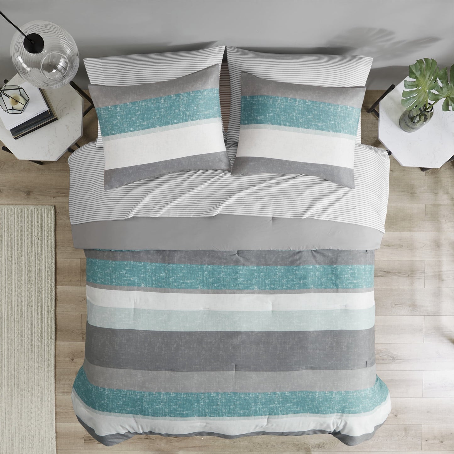 7 Piece Stripe Comforter Set Bed in a Bag Bedding Set for Dorm Room, Comforter Bed Set with Flat Sheet and Fitted Sheet
