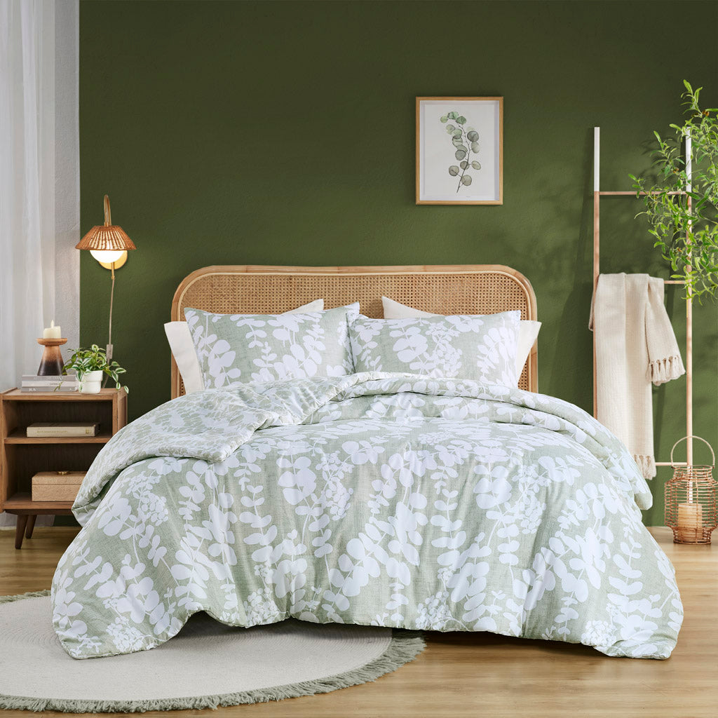 Extra Soft Reversible Floral Comforter with Pillow Shams