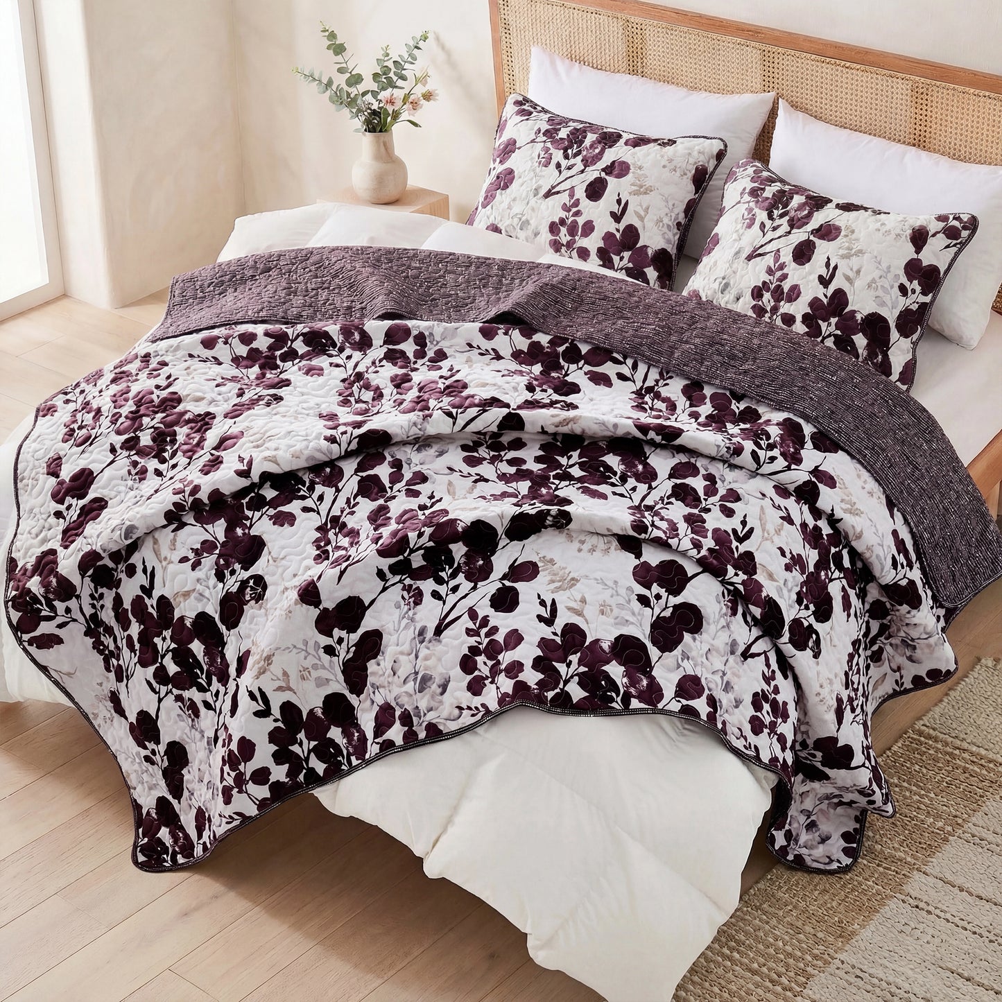 Floral Botanical Garden Style Quilt Bedspread with Sham