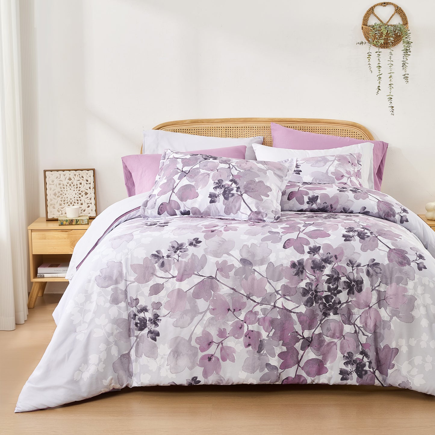 Medallion Pattern Bed in a Bag Bedding Comforter Set with Comforter, Flat Sheets, Fitted Sheets with Side Pockets