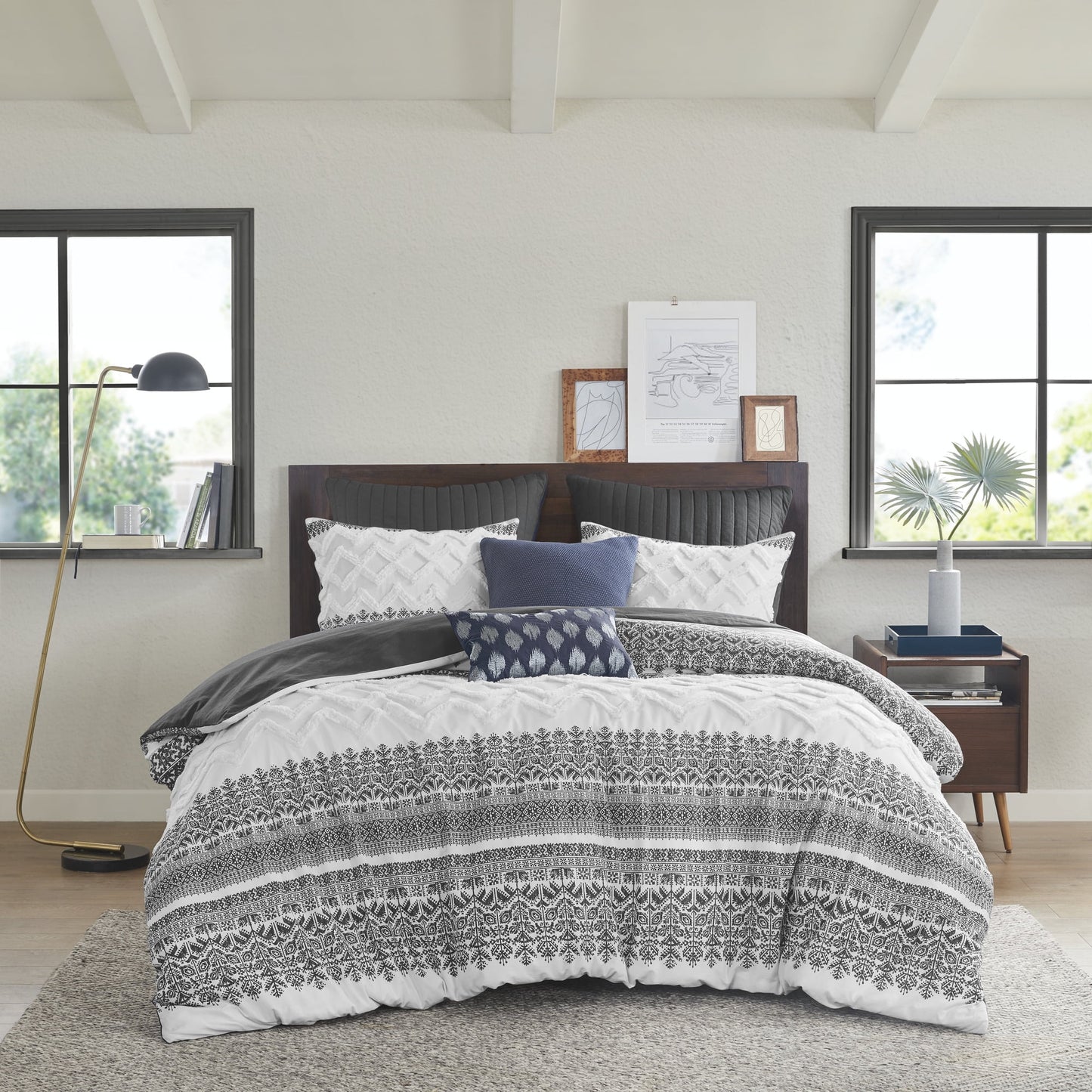 Cotton Duvet Cover Set with Chenille Tufting