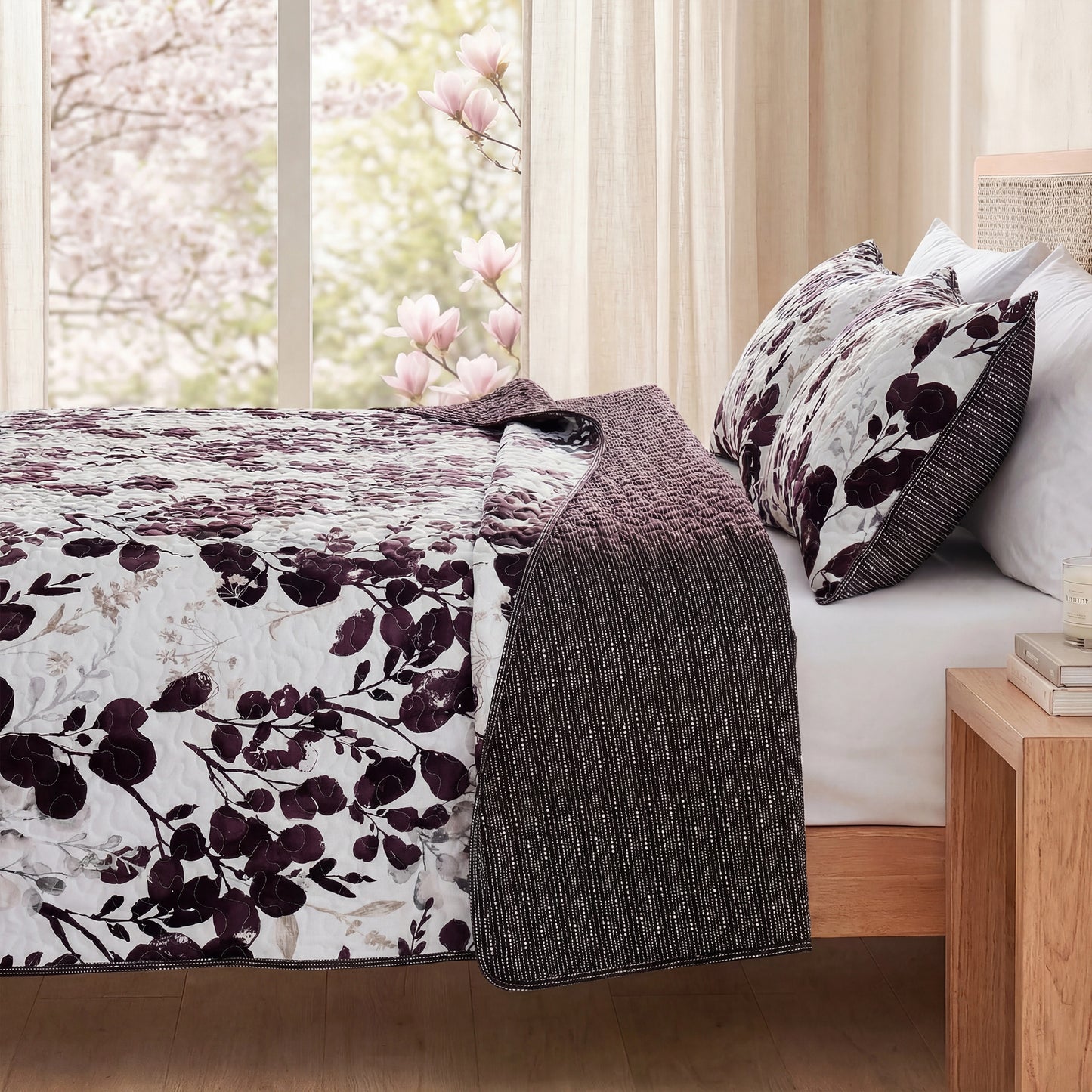 Floral Botanical Garden Style Quilt Bedspread with Sham