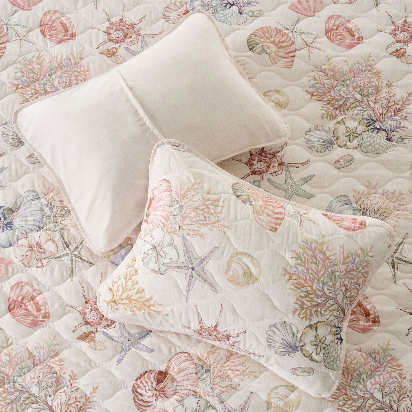 Coastal Quilt Set with Shams, Beach Themed Starfish & Seaweed Print Bedspread Coverlet
