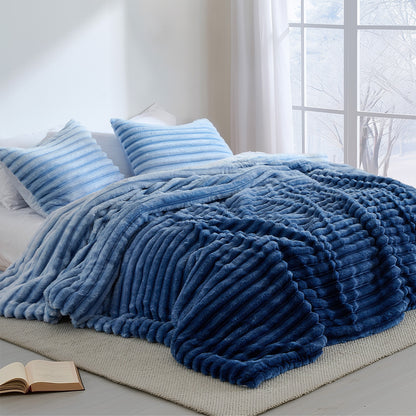 Fluffy Ribbed Plush Comforter Set
