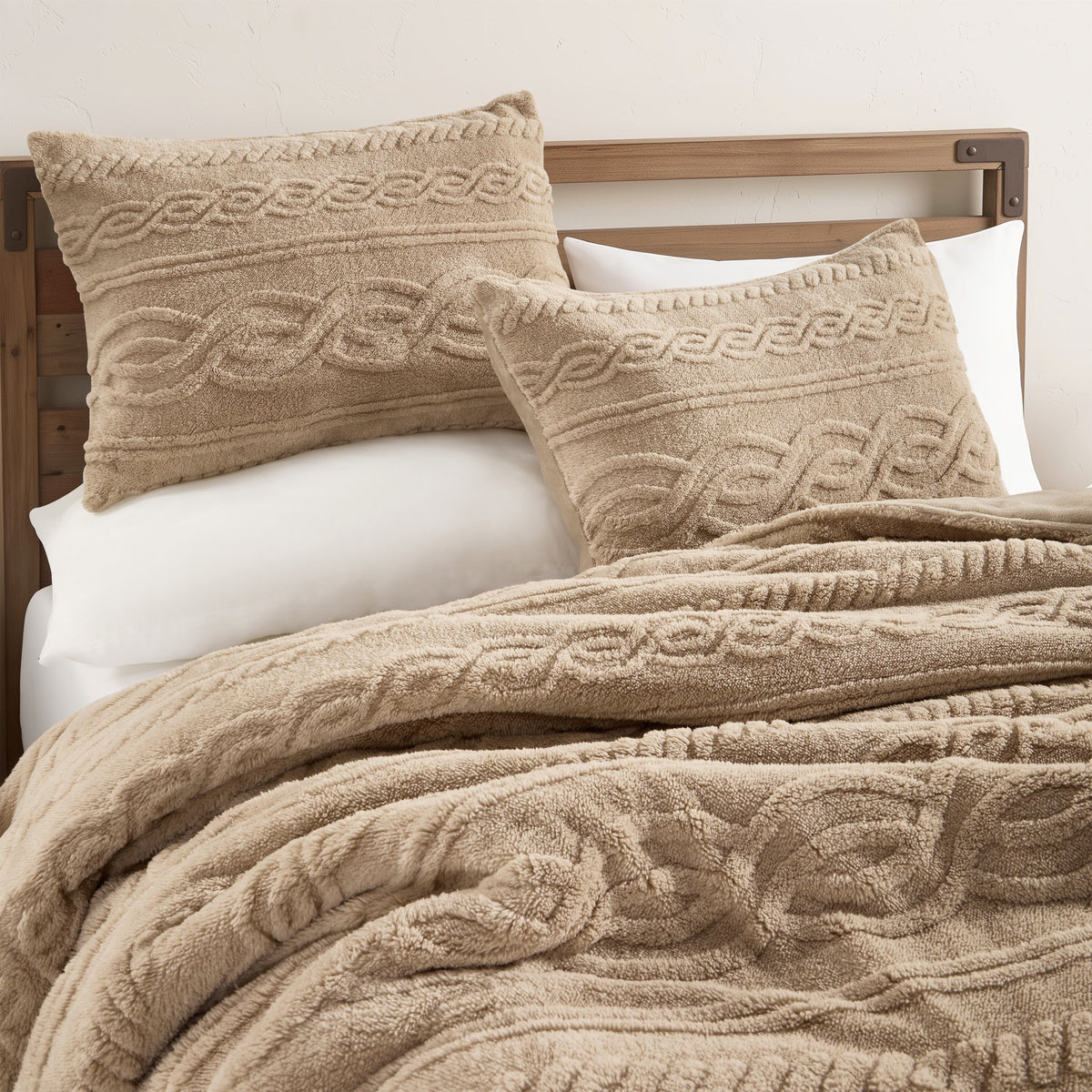 Auraline Jacquard Sherpa Cable Knit Plush Reversible Comforter Set