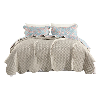 Western Rose Garden Coverlet Bedspread with Scalloped Edge, Floral Vintage Quiltted Bedding Set with Sham