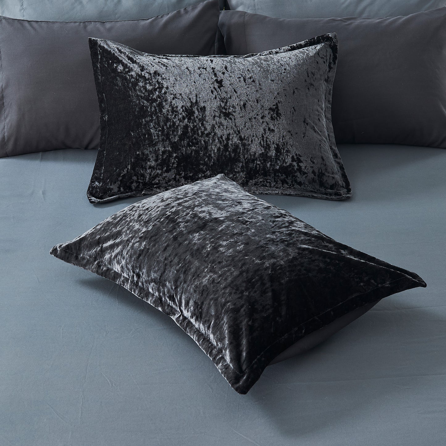 Velvet All-Season Bedding Comforter Set