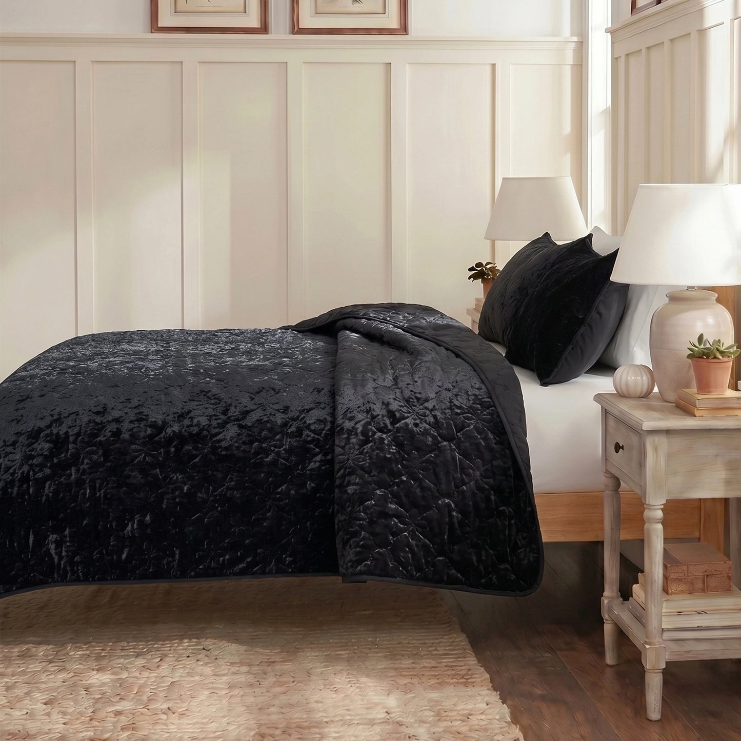 Velvet All-Season Reversible Bedding Quilt Set