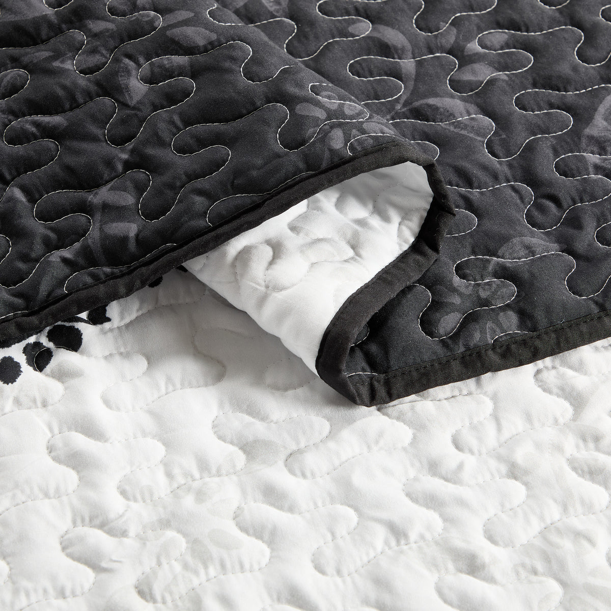 Elava Floral Medallion Quilt Mini Set