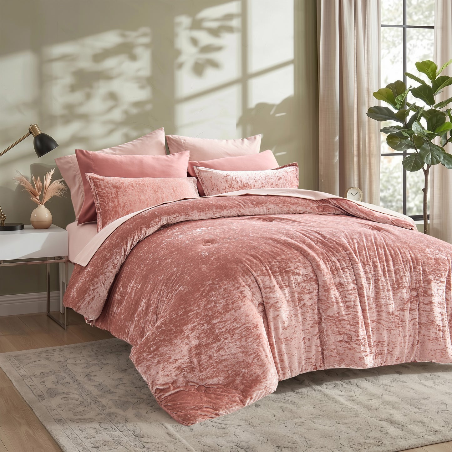 Velvet All-Season Bedding Comforter Set