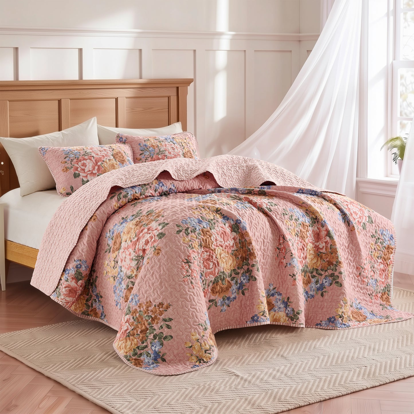 Farmhouse Quilt Set, Vintage Floral Quilt Set with Reversible Beadspread and Shams