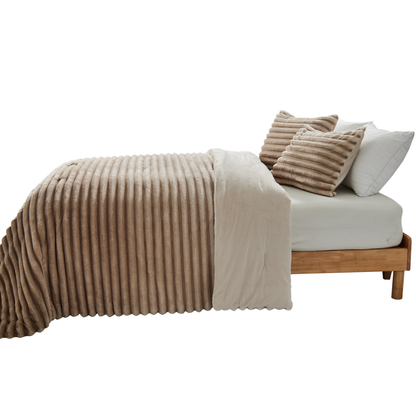 Fluffy Ribbed Plush Comforter Set, Cuddly Bedding Set with Comforter and Shams