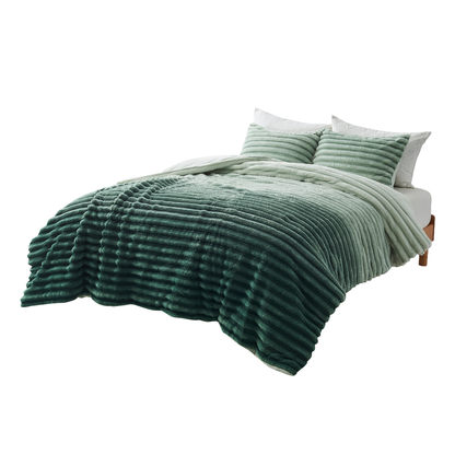 Fluffy Ribbed Plush Comforter Set, Cuddly Bedding Set with Comforter and Shams