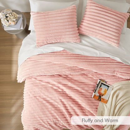 Fluffy Ribbed Plush Comforter Set