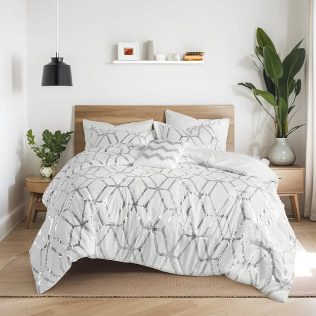 Vivian Full/Queen Size Blush and Gold Comforter Bed Set