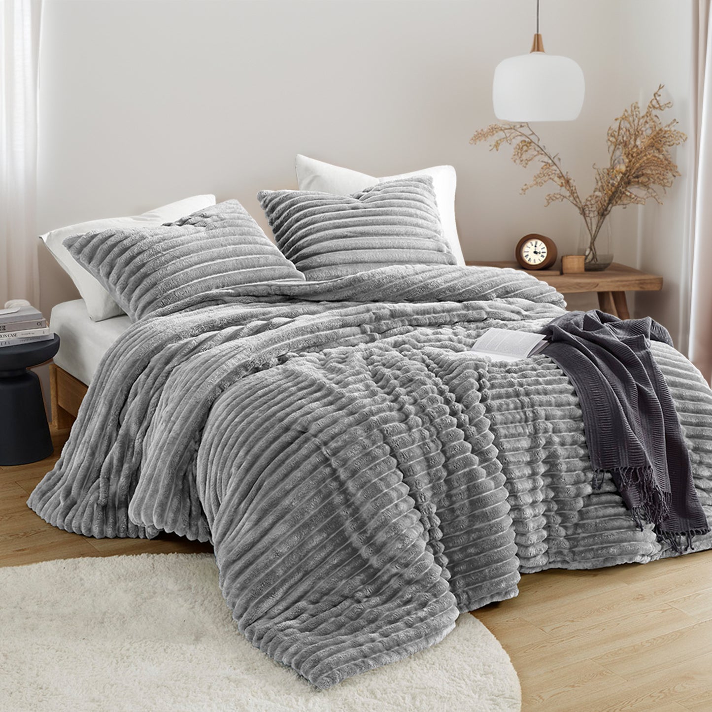 Fluffy Ribbed Plush Comforter Set