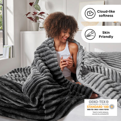 Fluffy Ribbed Plush Comforter Set