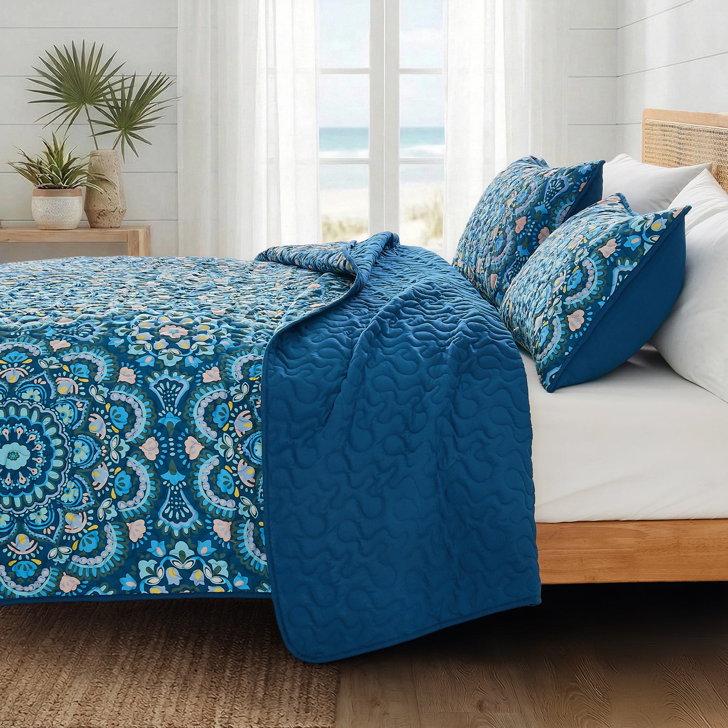 Boho Medallion Reversible Bedspread Quilted Bedding Set