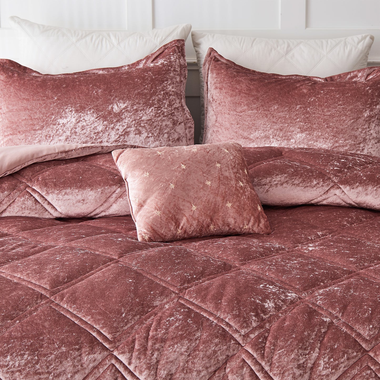 Velvet Bedding Comforter Set