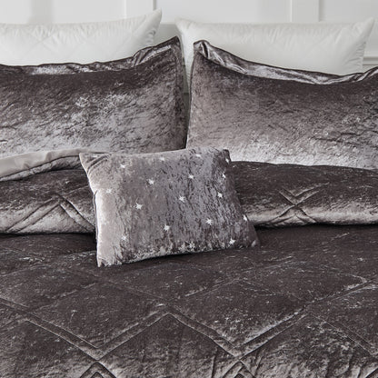 Velvet Bedding Comforter Set