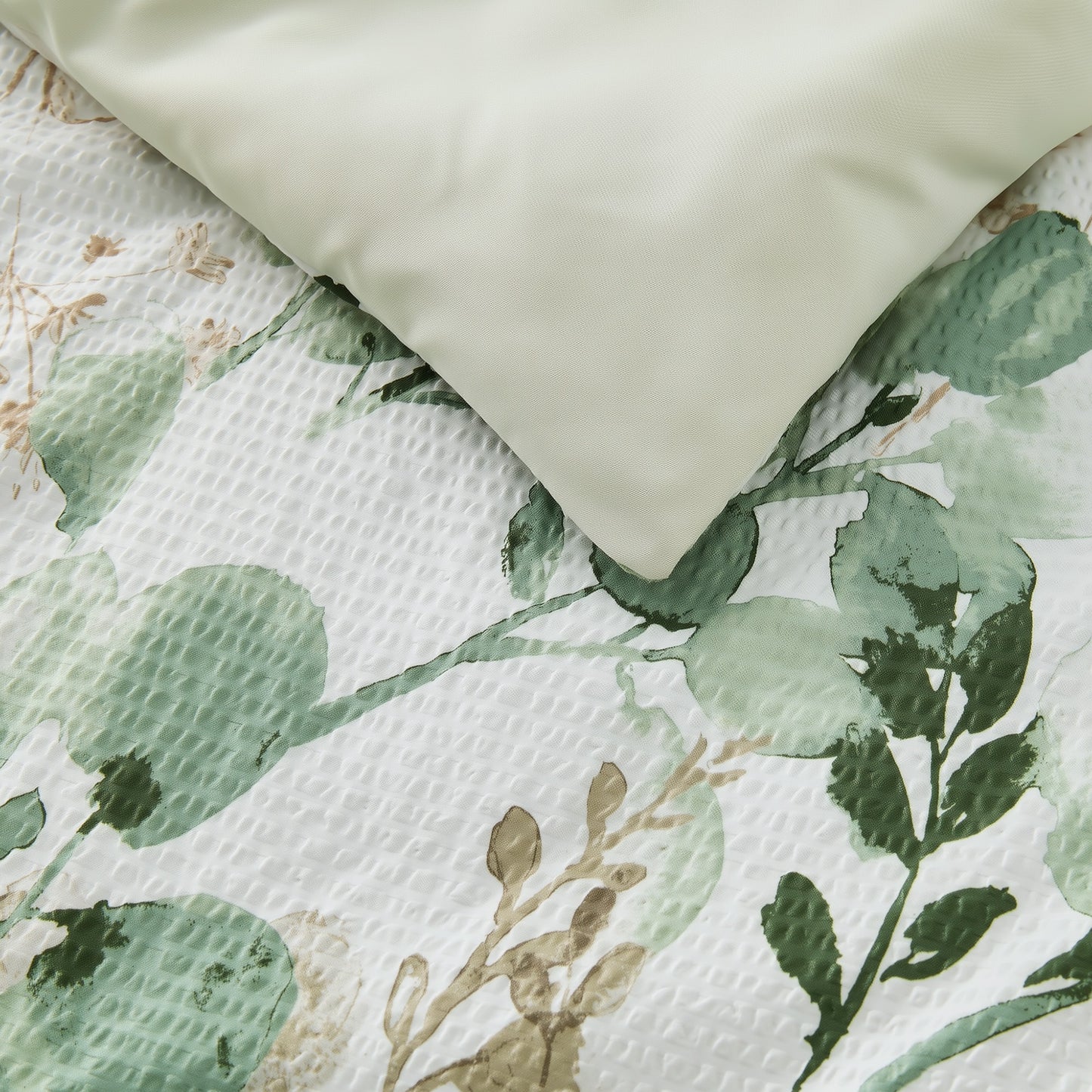 Gabrielle Seersucker Botanical 6-Piece Comforter Set