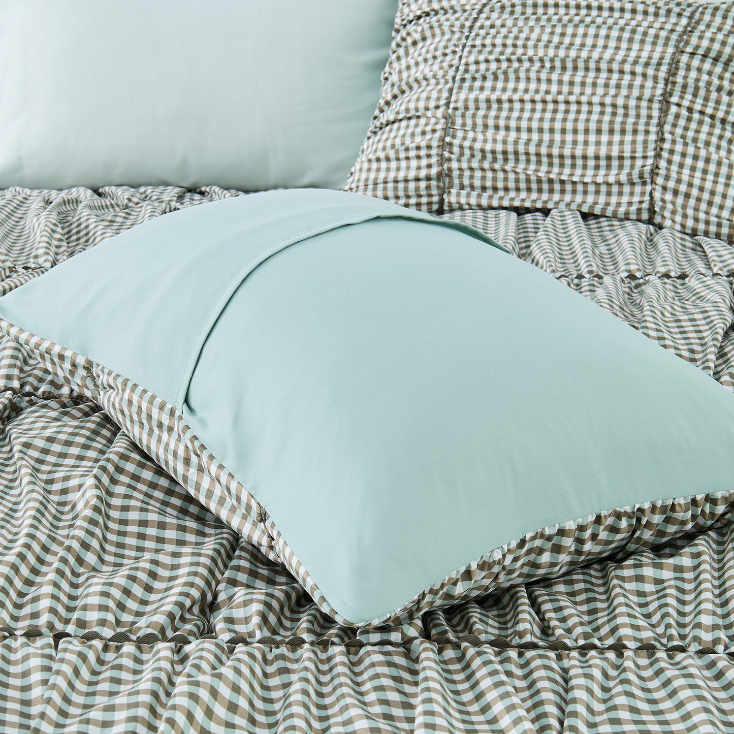 Plaid Ruched All Season Comforter Set with Decorative Pillows