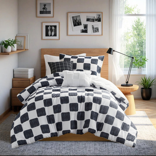 Black/White Checkered Comforter Set