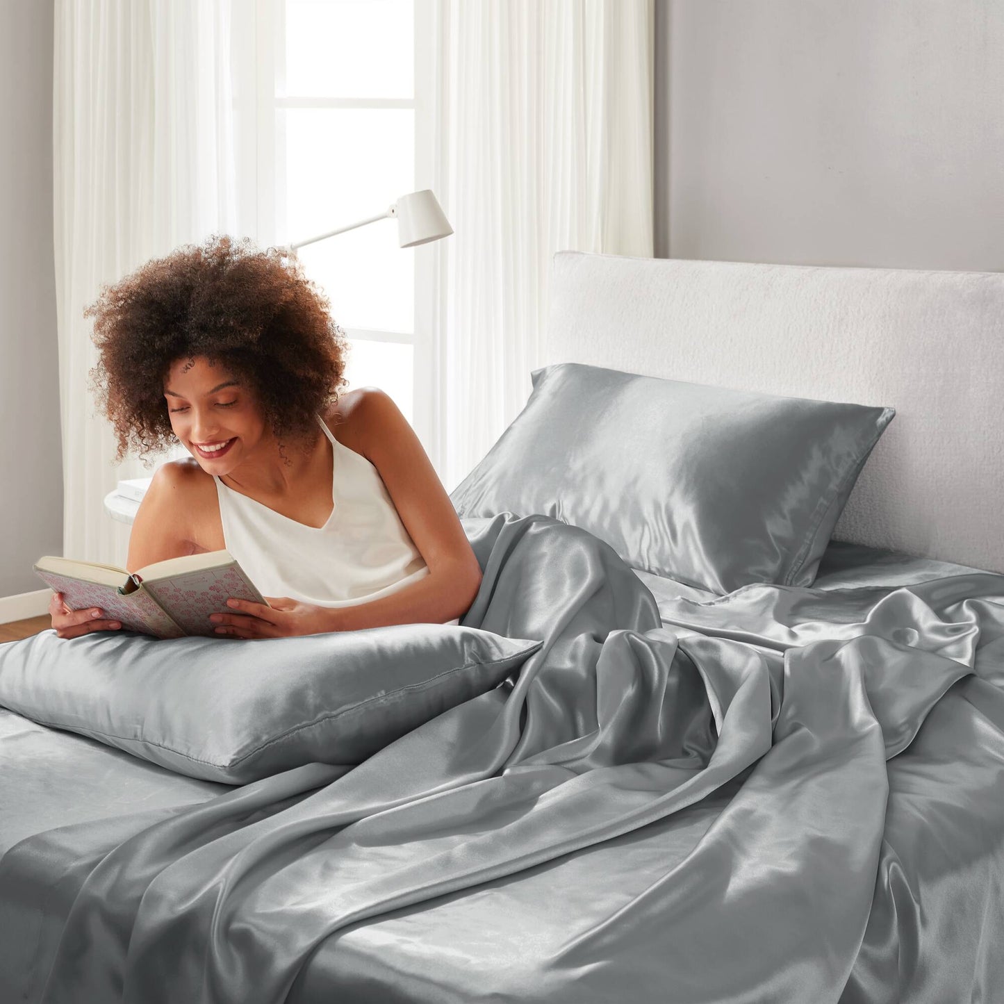 Satin Sheet Set, Silky Sheen and Cloud-Soft Feel Lightweight Bed Sheet