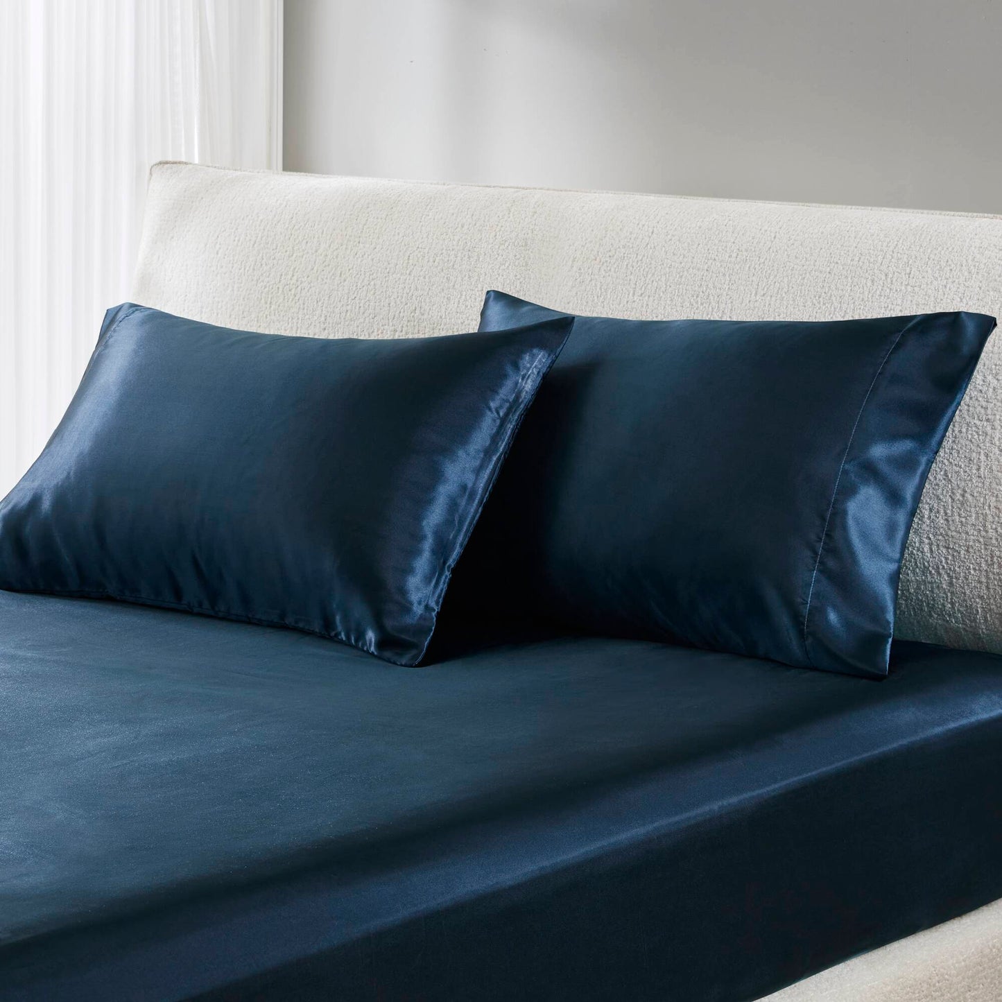 Satin Sheet Set, Silky Sheen and Cloud-Soft Feel Lightweight Bed Sheet