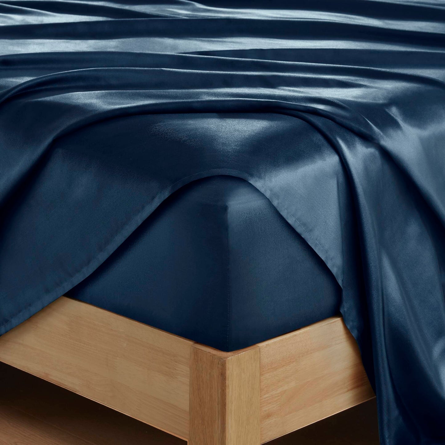 Satin Sheet Set, Silky Sheen and Cloud-Soft Feel Lightweight Bed Sheet