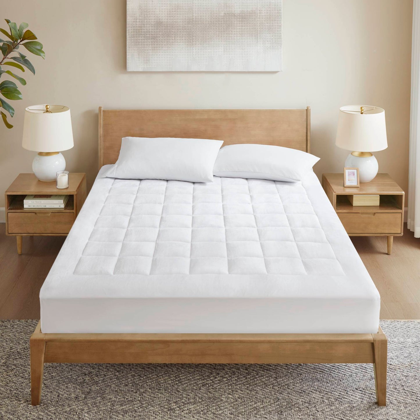 White Quilted Fitted Mattress Pad Cover with Deep Pocket, Waterproof Mattress Protector, Cloud Soft Down Alternative Mattress Cover, Machine Washable