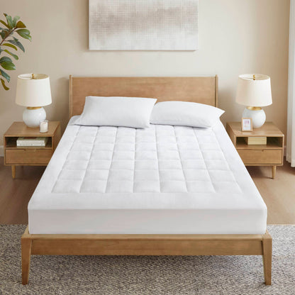 White Quilted Fitted Mattress Pad Cover with Deep Pocket, Waterproof Mattress Protector, Cloud Soft Down Alternative Mattress Cover, Machine Washable