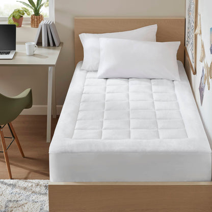 White Quilted Fitted Mattress Pad Cover with Deep Pocket, Waterproof Mattress Protector, Cloud Soft Down Alternative Mattress Cover, Machine Washable