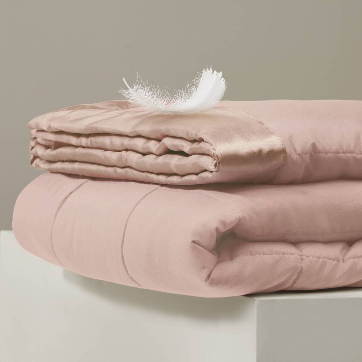 Lightweight Down Alternative Blanket with Satin Trim