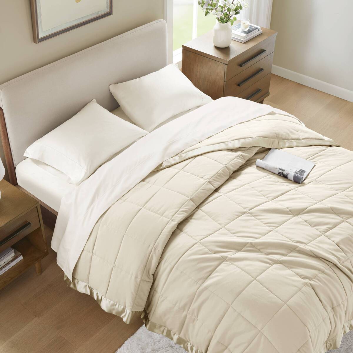 Lightweight Down Alternative Blanket with Satin Trim
